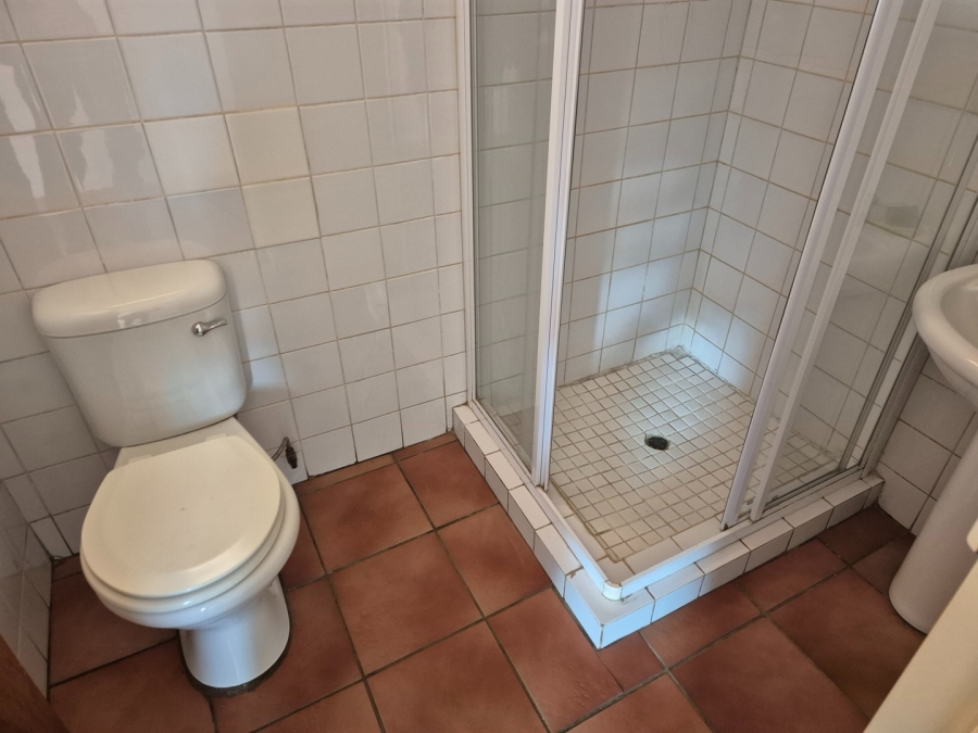 To Let 3 Bedroom Property for Rent in Kannoniers Park North West